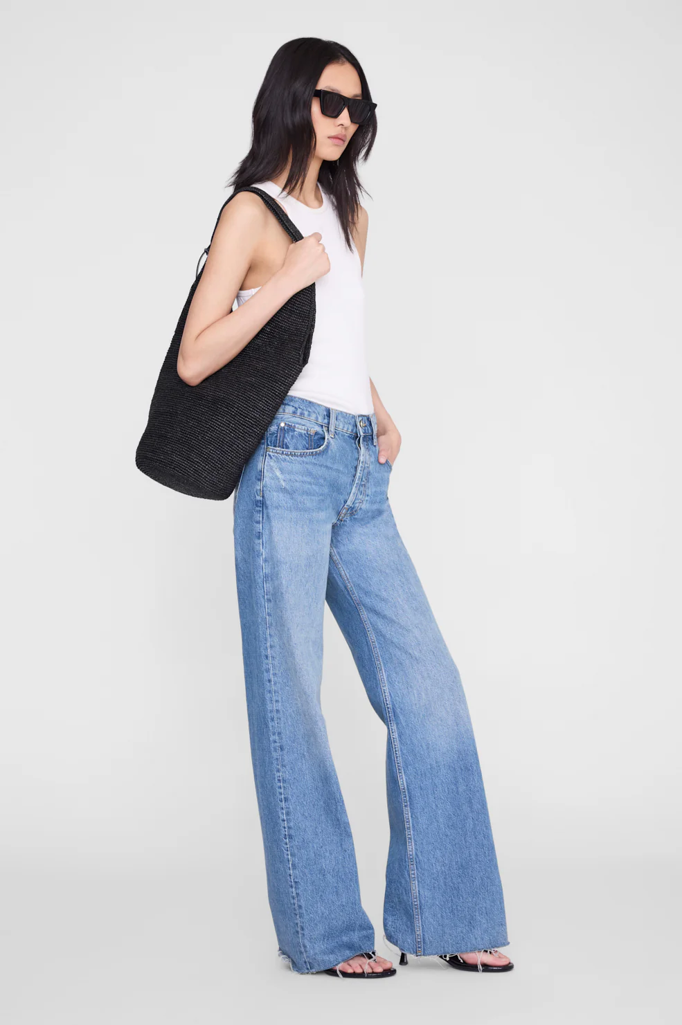 Leah Hobo Bag Plain Raffia - Black - Image 2